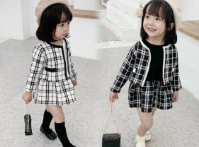 QUẦN ÁO BÉ GÁI MAY SẴN